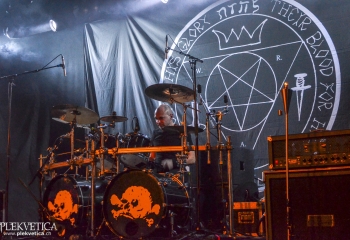 W.A.R.-@-Schüür-Luzern-27.04.2019-DSC_0314