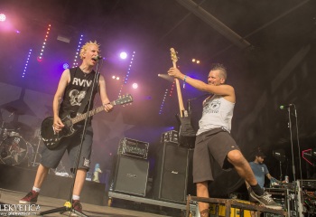 ZSK - Photo by Eylül