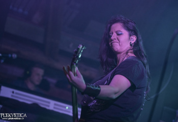 Almøst Human - Photo By Dänu