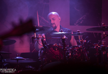 Bloodred Hourglass - Photo By Dänu