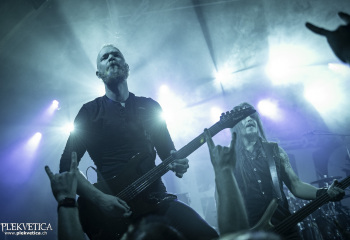 Bloodred Hourglass - Photo By Dänu