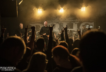 Bloodred Hourglass - Photo By Dänu