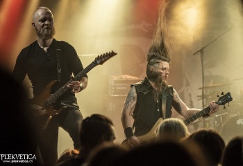 Bloodred Hourglass - Photo By Dänu