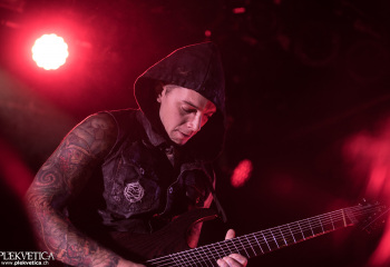 Enterprise Earth - Photo by Eylül