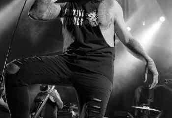 Fit For An Autopsy - Photo By Peti