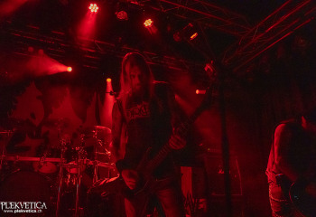 Grave - Photo by Roli