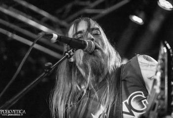 Grave - Photo by Roli