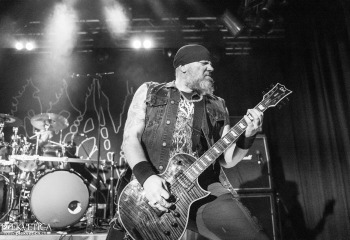 Grave - Photo by Roli