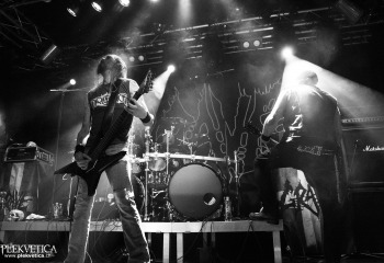 Grave - Photo by Roli