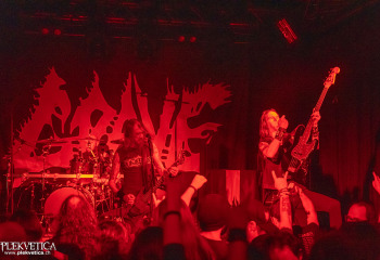 Grave - Photo by Roli