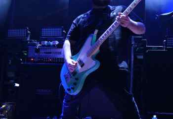 I AM - Photo By Peti