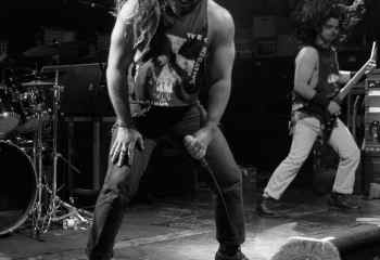 I AM - Photo By Peti