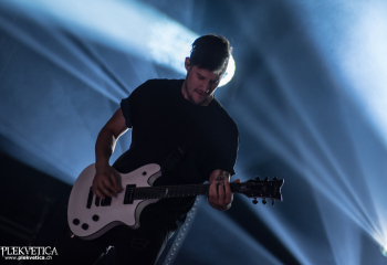 Papa Roach - Photo by Marc