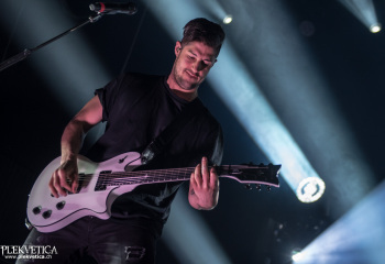 Papa Roach - Photo by Marc