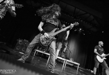 Shadow's Far - Photo By Dänu