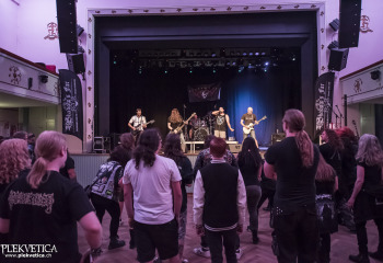 Shadow's Far - Photo By Dänu