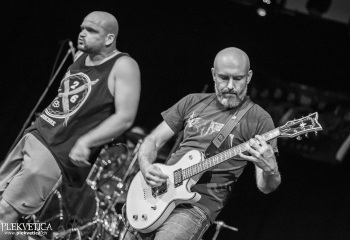 Shadow's Far - Photo By Dänu