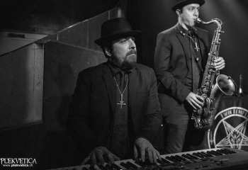 Twin Temple - Photo by Roli