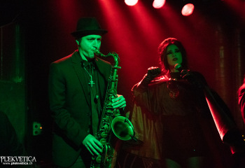 Twin Temple - Photo by Roli