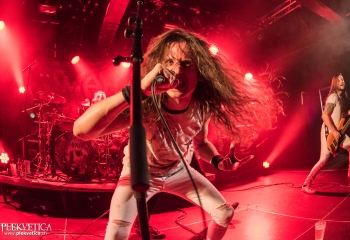 Comaniac  - Photo by Marc