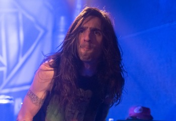 Crisix- Photo by Roli