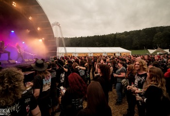 Suicidal Angels - Photo by Eylül