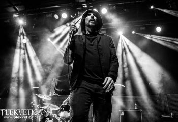 10 Years - Photo by Roli