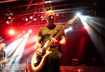 10 Years - Photo by Roli