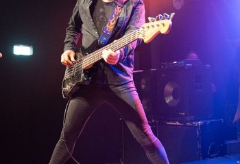 Anvil - Photo by Roli