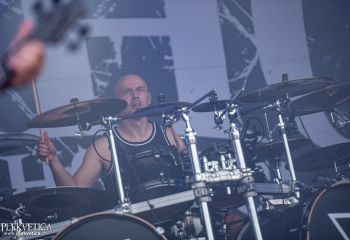 Bloodred Hourglass - Photo by Dänu