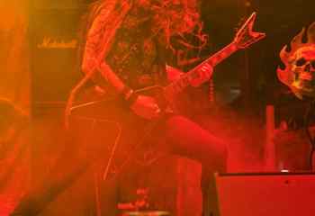 22.07.2022 - Destruction - Photo By Peti