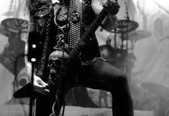 22.07.2022 - Destruction - Photo By Peti