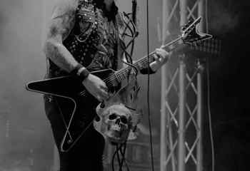 22.07.2022 - Destruction - Photo By Peti