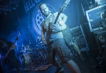 Hellvetica - Photo By Dänu