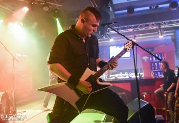 Honor - Photo by Marc