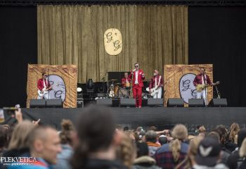 Me First And The Gimme Gimmes - Photo By Dänu