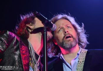 The Black Croews - Photo by Pat