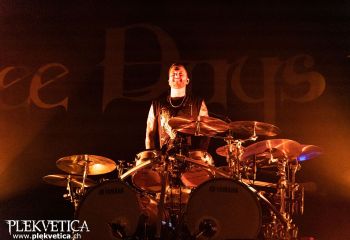 Three Days Grace - Photo by Roli