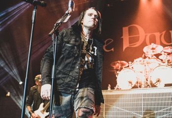 Three Days Grace - Photo by Roli