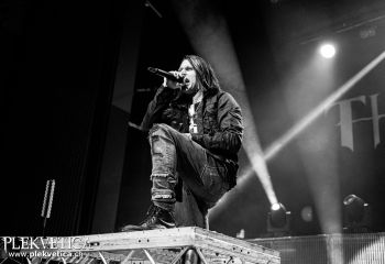 Three Days Grace - Photo by Roli