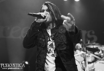 Three Days Grace - Photo by Roli