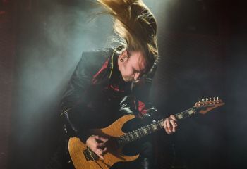 Avatar - Photo By Peti