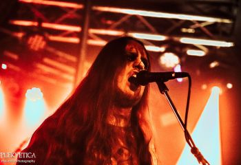 Bedrängnis - Photo by Melumnia Photography