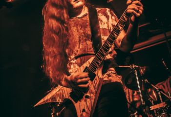 Bedrängnis - Photo by Melumnia Photography