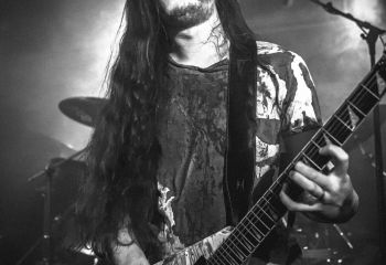 Bedrängnis - Photo by Melumnia Photography