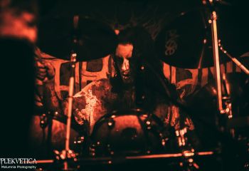 Bedrängnis - Photo by Melumnia Photography