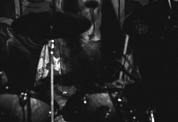 Bedrängnis - Photo by Melumnia Photography