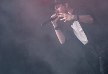 Bloodred Hourglass - Photo by Dänu