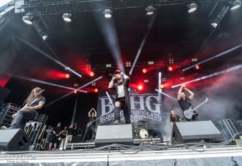 Bloodred Hourglass - Photo by Dänu