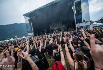 Bloodred Hourglass - Photo by Dänu